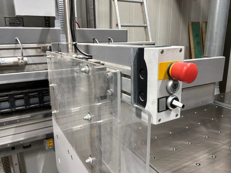 2011 Polar EL 130-4 Automatic Unloader for a Cutting Machine