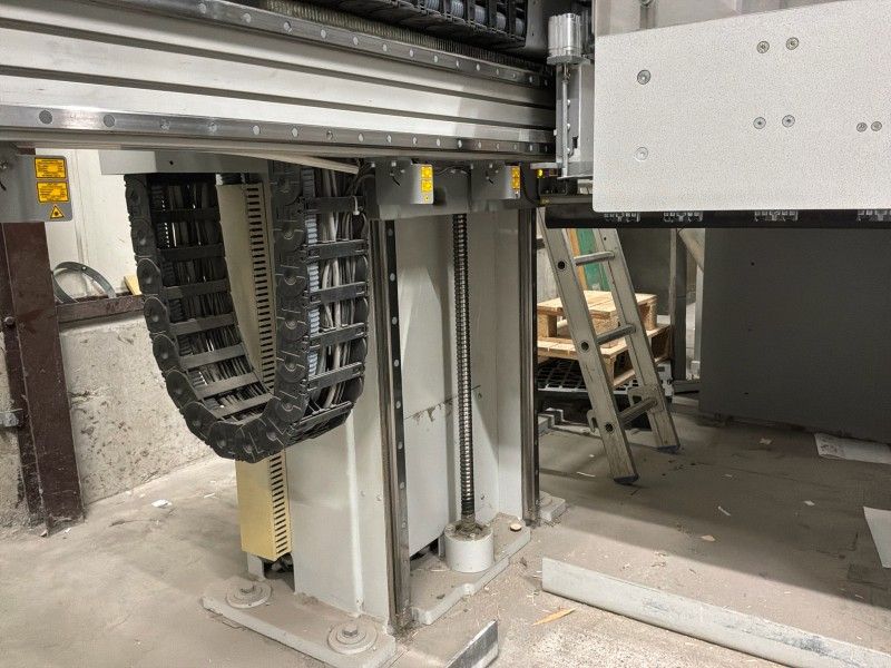 2011 Polar EL 130-4 Automatic Unloader for a Cutting Machine