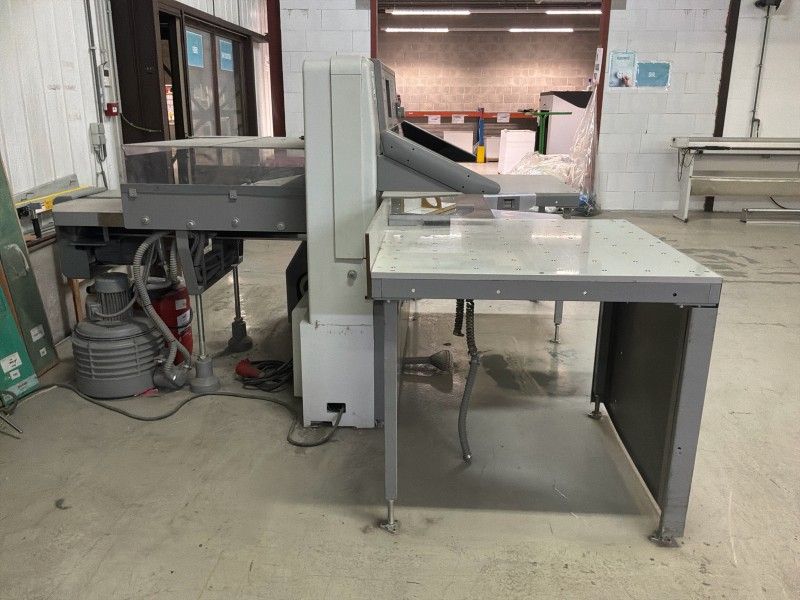 1999 Polar 92 ED Professional Cutting Machine