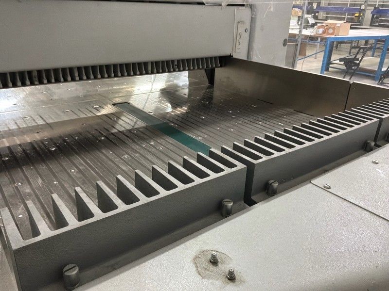 2008 Polar 115XT High-Quality Cutting Machine