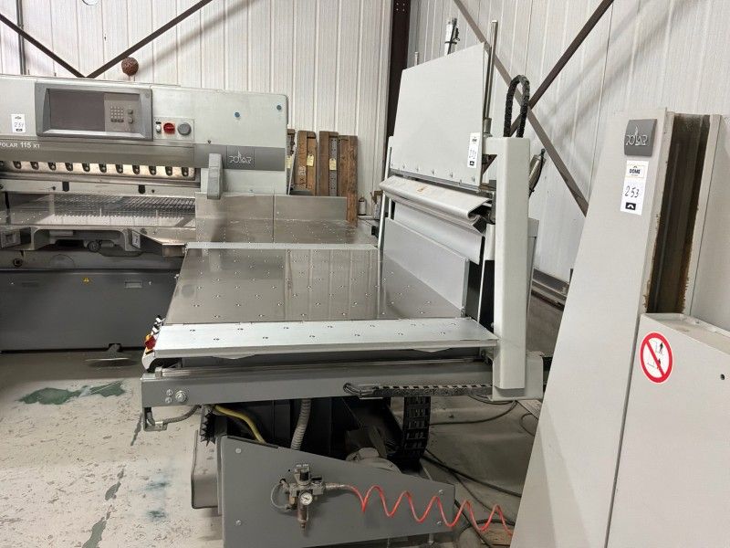 2008 Polar RAH-4 Automatic Creasing and Shaking Table