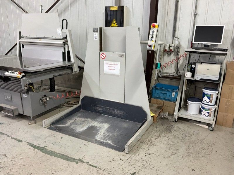 2008 Polar LW 1200-4 Paper Stack Lift
