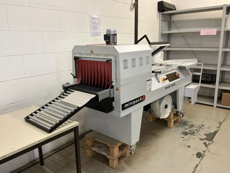 Minipack-Torre Media Matic Semi-automatische L-sealer met geïntegreerde krimptunnel
