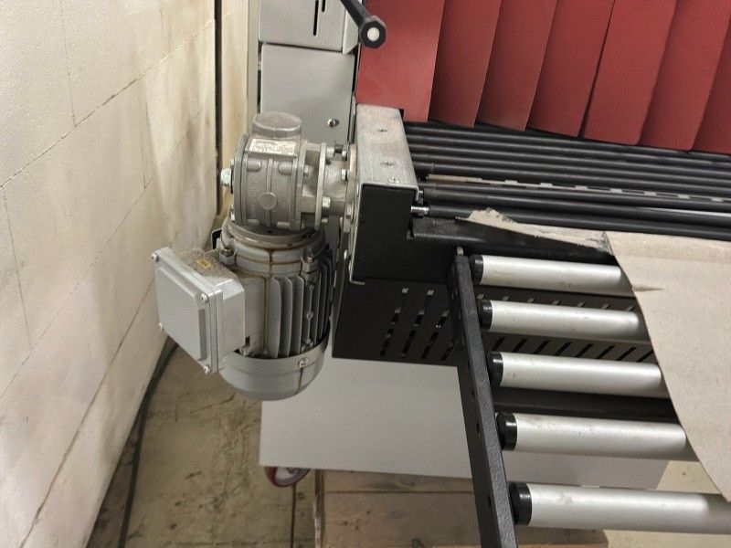 Minipack-Torre Media Matic Semi-automatische L-sealer met geïntegreerde krimptunnel