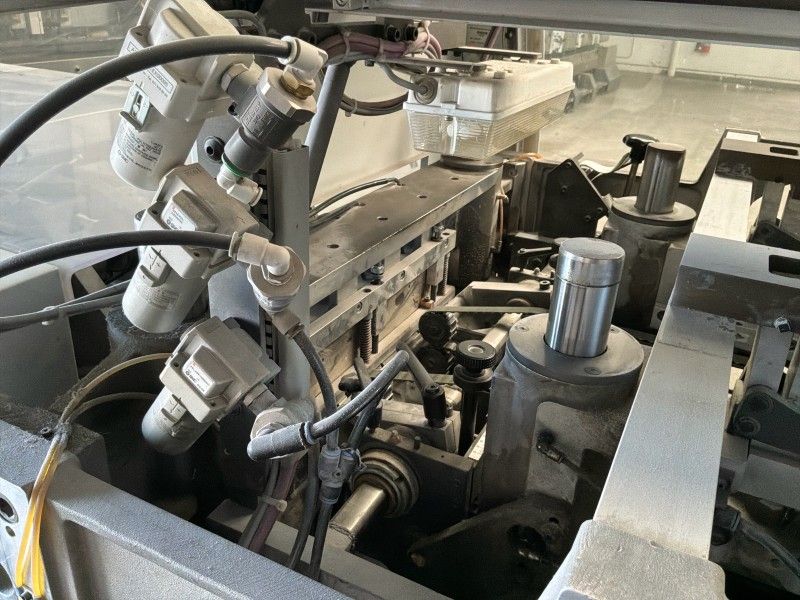 2010 Heidelberg Stitchmaster TR350 Drie-messensnijder