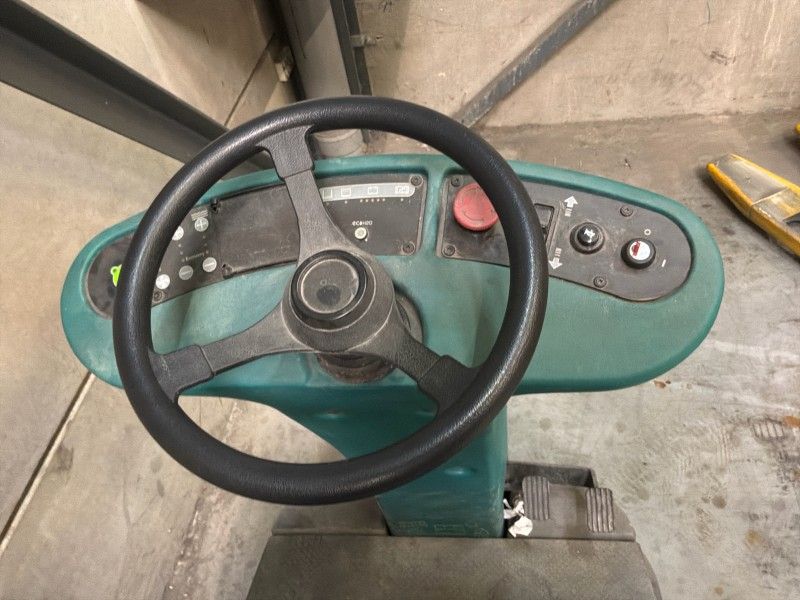 2012 Tennant T7 Floor Cleaner