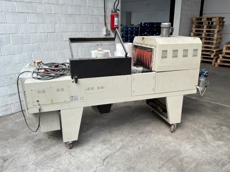 2005 Minipack-Torre Media Semi-automatic L-sealer with integrated shrink tunnel