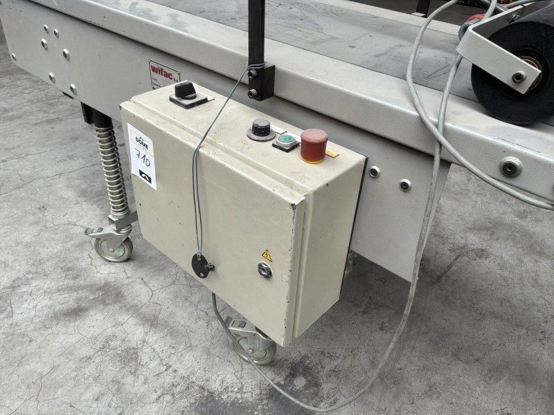 2000 Wifac WVS 00 Vibrating Conveyor