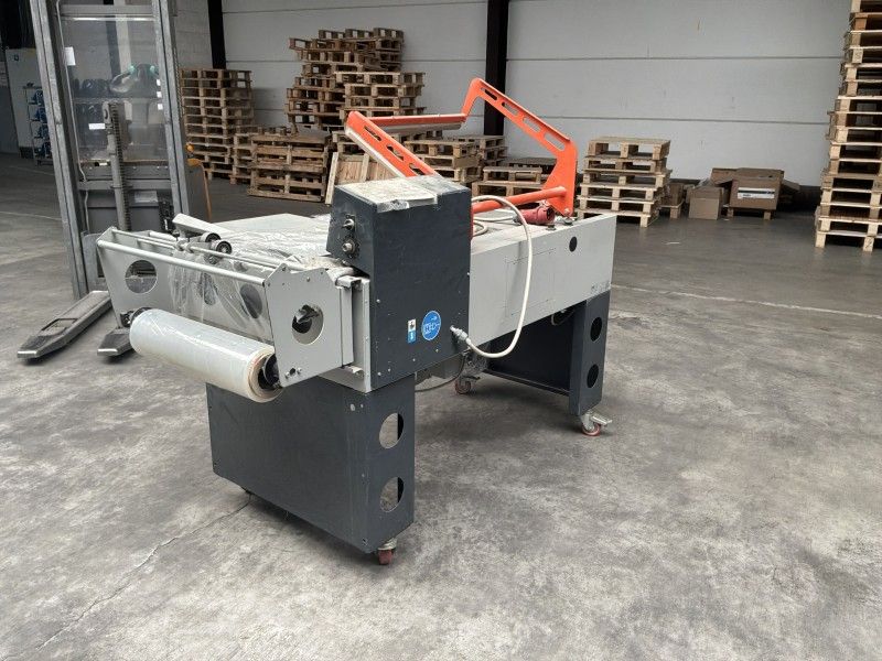 2006 SIAT GS55 SA Shrink Wrapping Machine