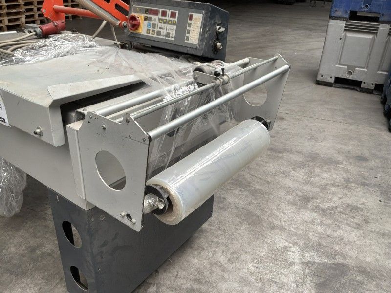 2006 SIAT GS55 SA Shrink Wrapping Machine