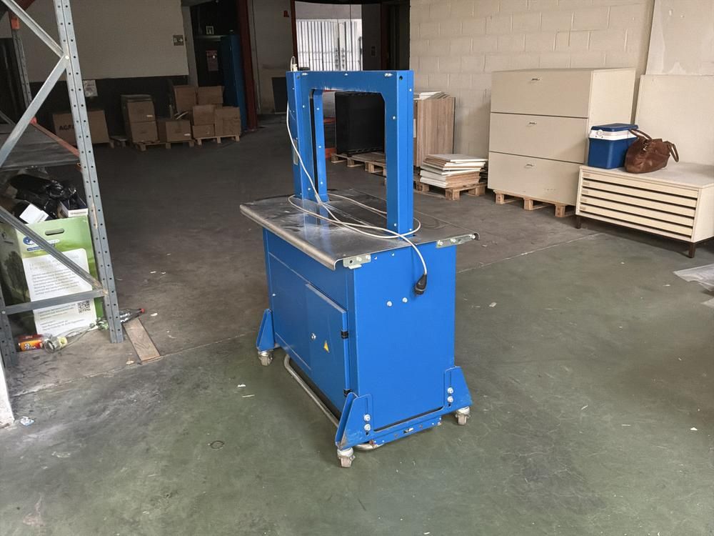 2005 Mosca RO-M-P4 Strapping Machine