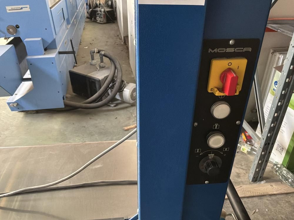 2005 Mosca RO-M-P4 Strapping Machine