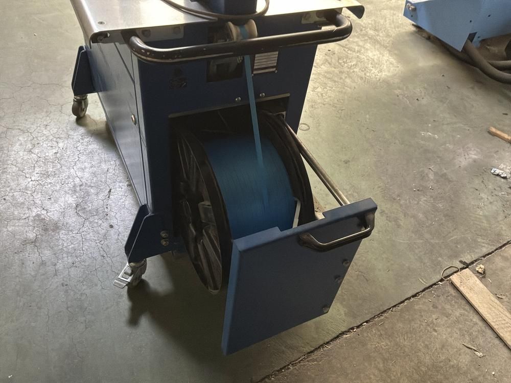 2005 Mosca RO-M-P4 Strapping Machine