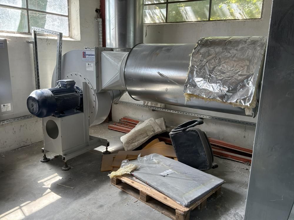 2006 Jongejans Filter Extraction System with Container Press
