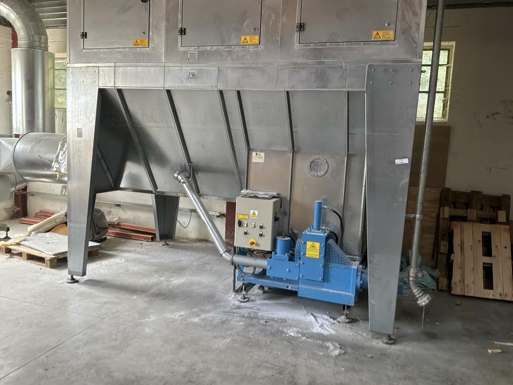 2006 Jongejans Filter Extraction System with Container Press