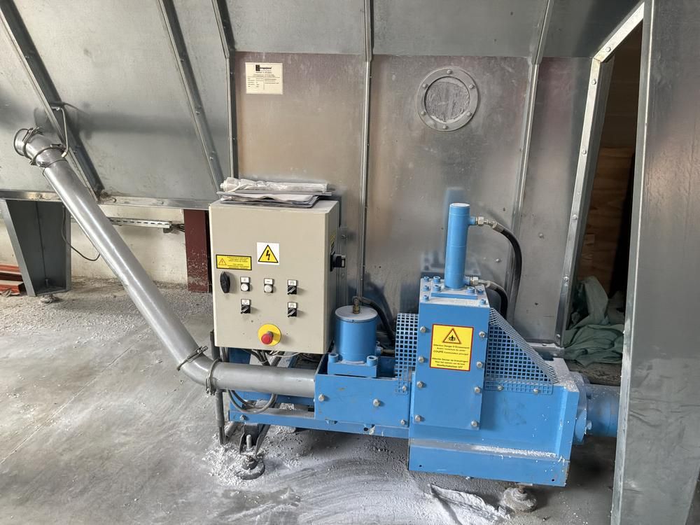 2006 Jongejans Filter Extraction System with Container Press