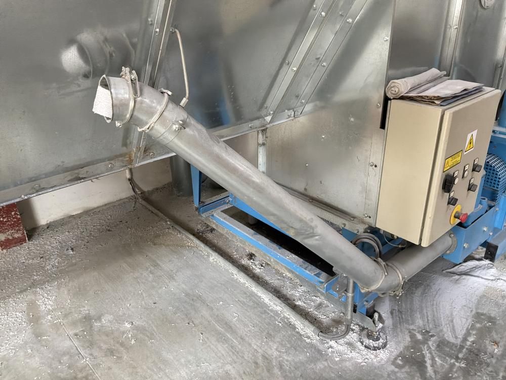 2006 Jongejans Filter Extraction System with Container Press