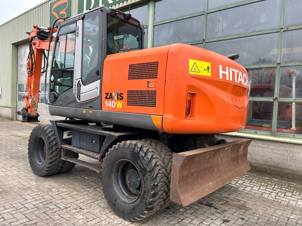 Hitachi ZX 140 W-3