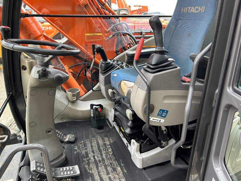 Hitachi ZX 140 W-3