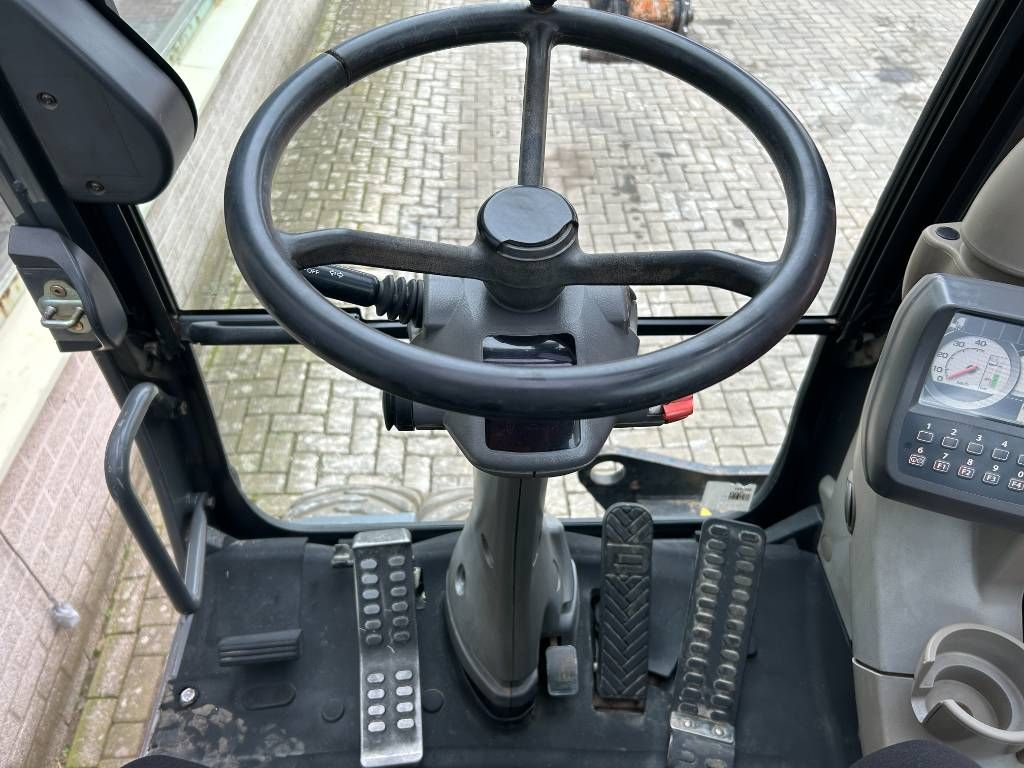 Hitachi ZX 140 W-3
