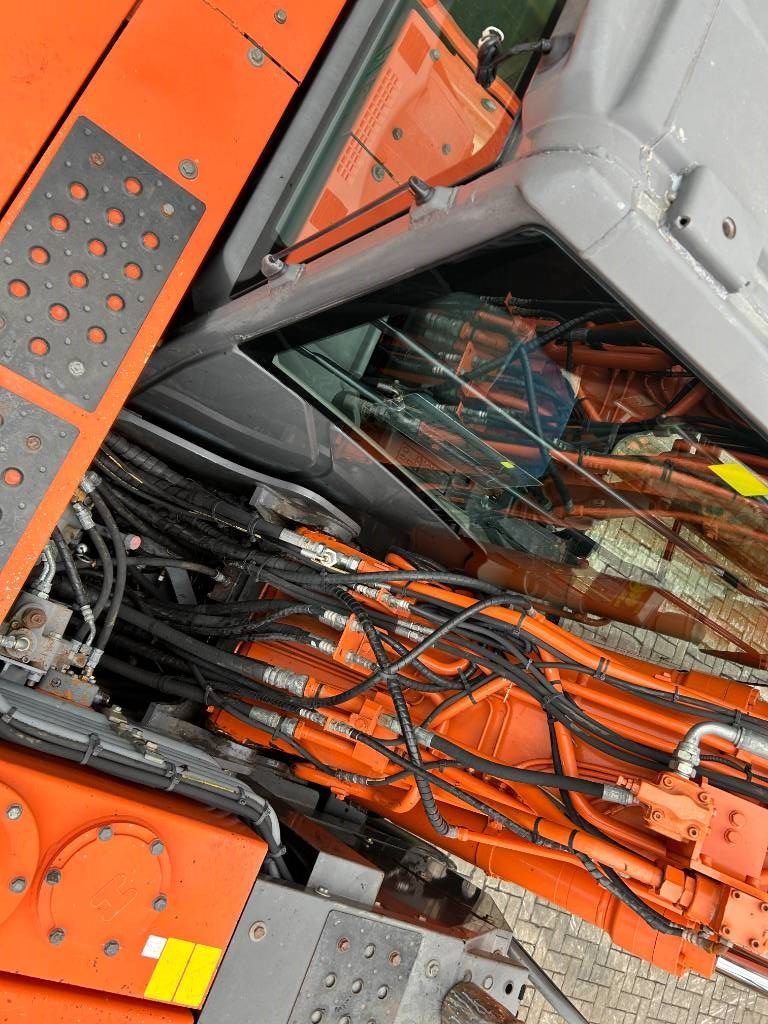 Hitachi ZX 140 W-3