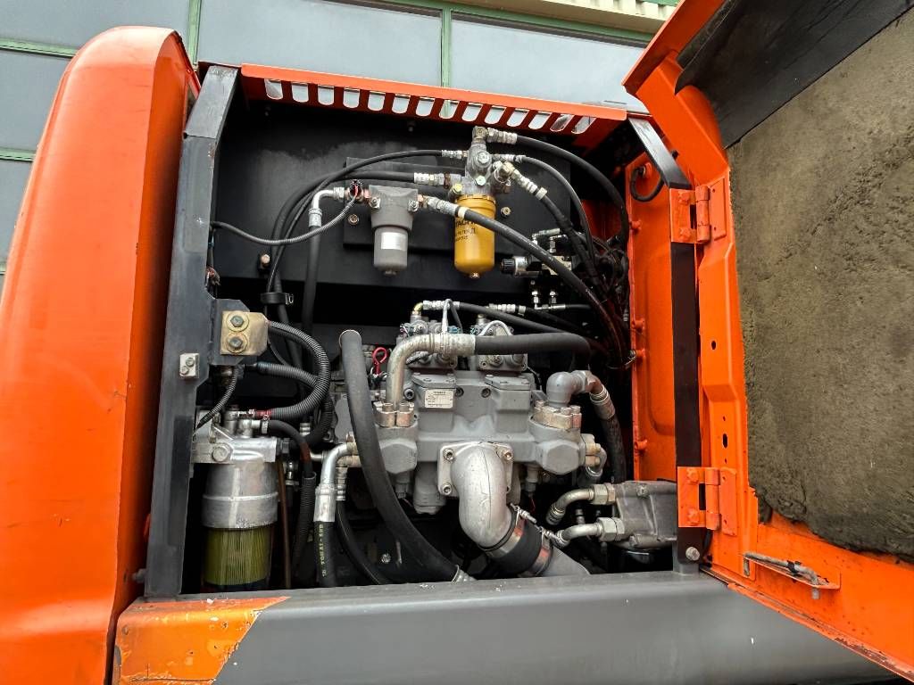 Hitachi ZX 140 W-3