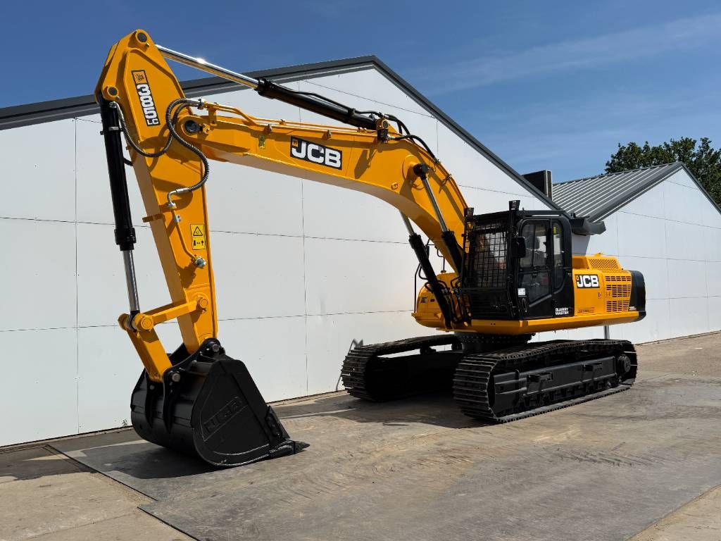 JCB JS385LC - BRAND NEW / Hammer Lines
