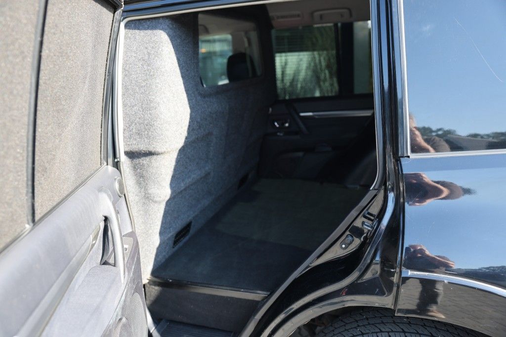 Mitsubishi Pajero 3.2 DID 5DRS A/T VAN