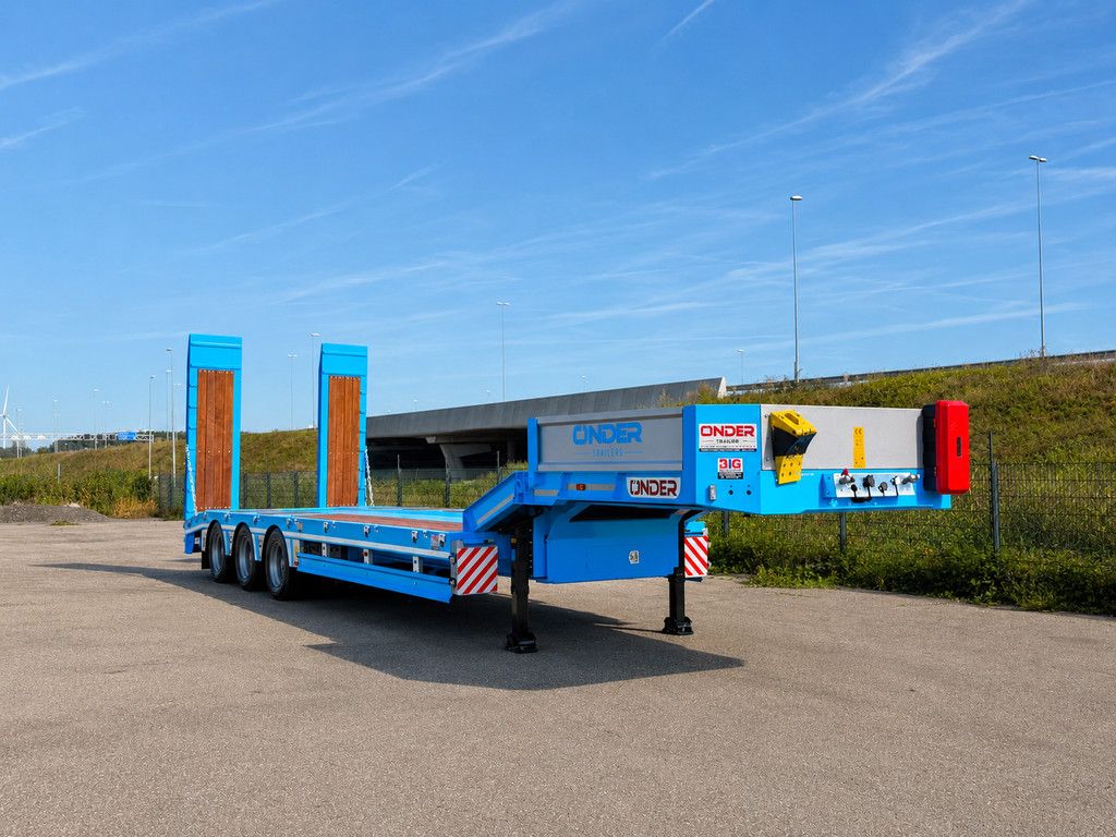 Onder AGM3 - 56 Ton trailer - Export trailer 3M width