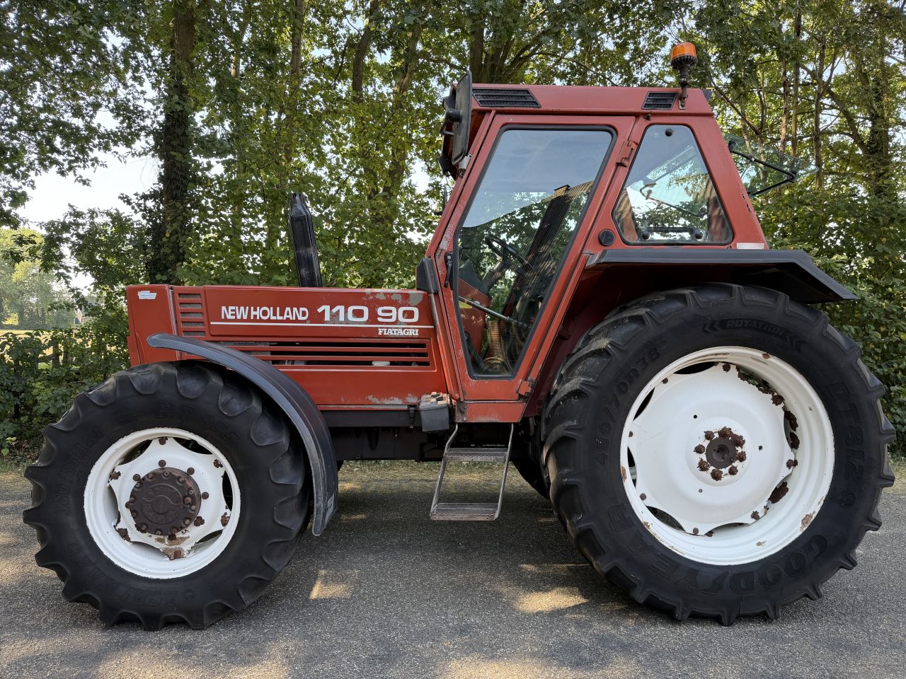 New Holland 110-90 Fiat 110-90 40KMH