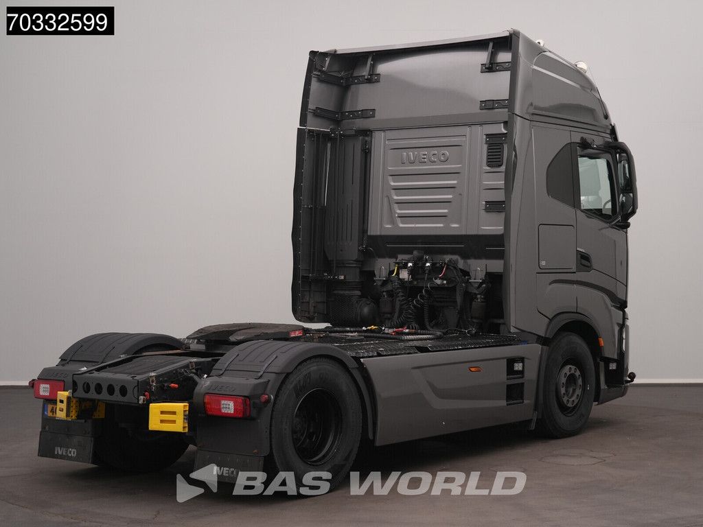 Iveco S-Way 570 4X2 NL-Truck Hydraulic 80%Tyres Navi Standklima ACC Leder