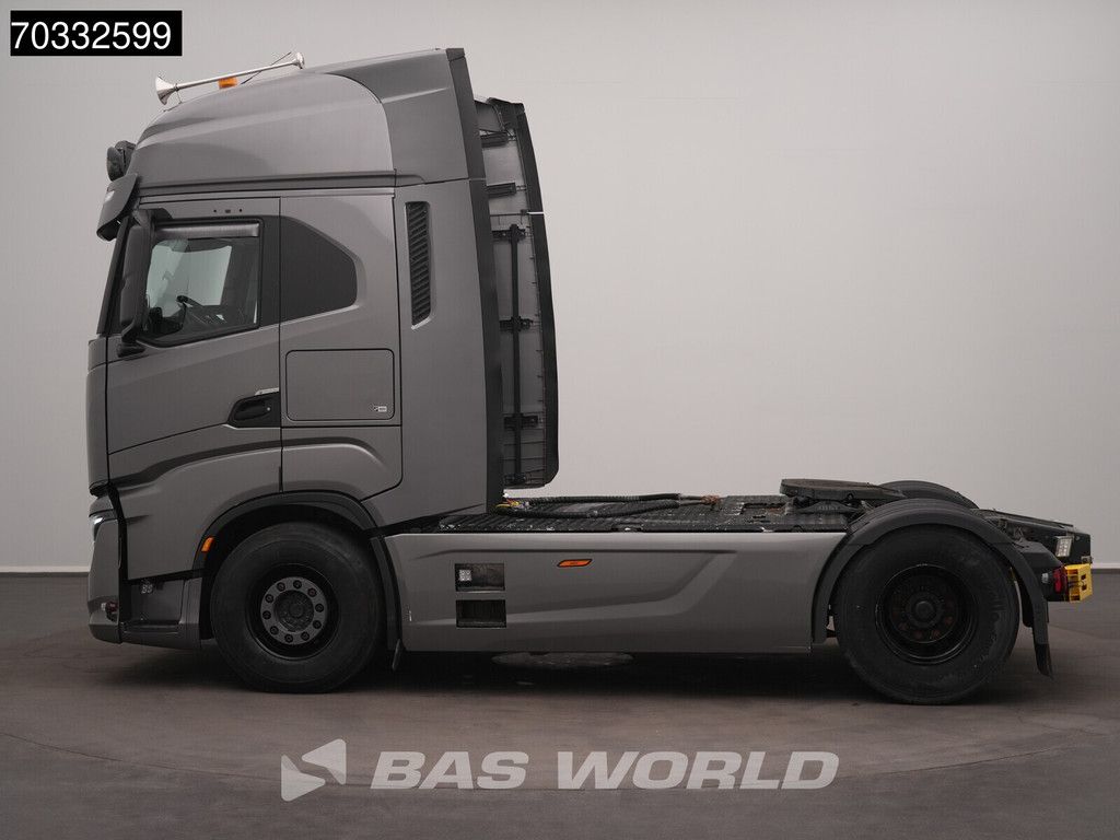 Iveco S-Way 570 4X2 NL-Truck Hydraulic 80%Tyres Navi Standklima ACC Leder