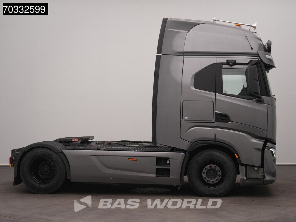 Iveco S-Way 570 4X2 NL-Truck Hydraulic 80%Tyres Navi Standklima ACC Leder