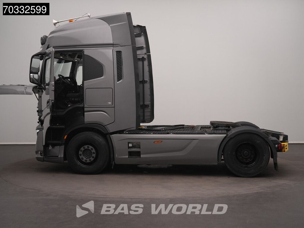 Iveco S-Way 570 4X2 NL-Truck Hydraulic 80%Tyres Navi Standklima ACC Leder