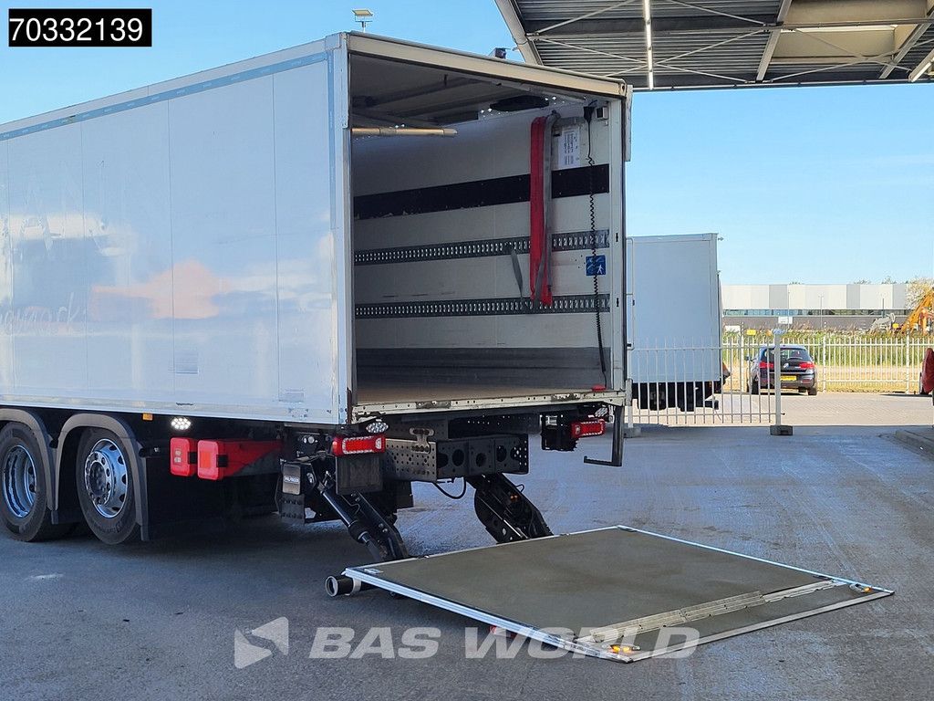 Mercedes Actros 2543 6X2 2000kg Tailgate Lift+steering axle Full Air Automatic Retarder Euro 6