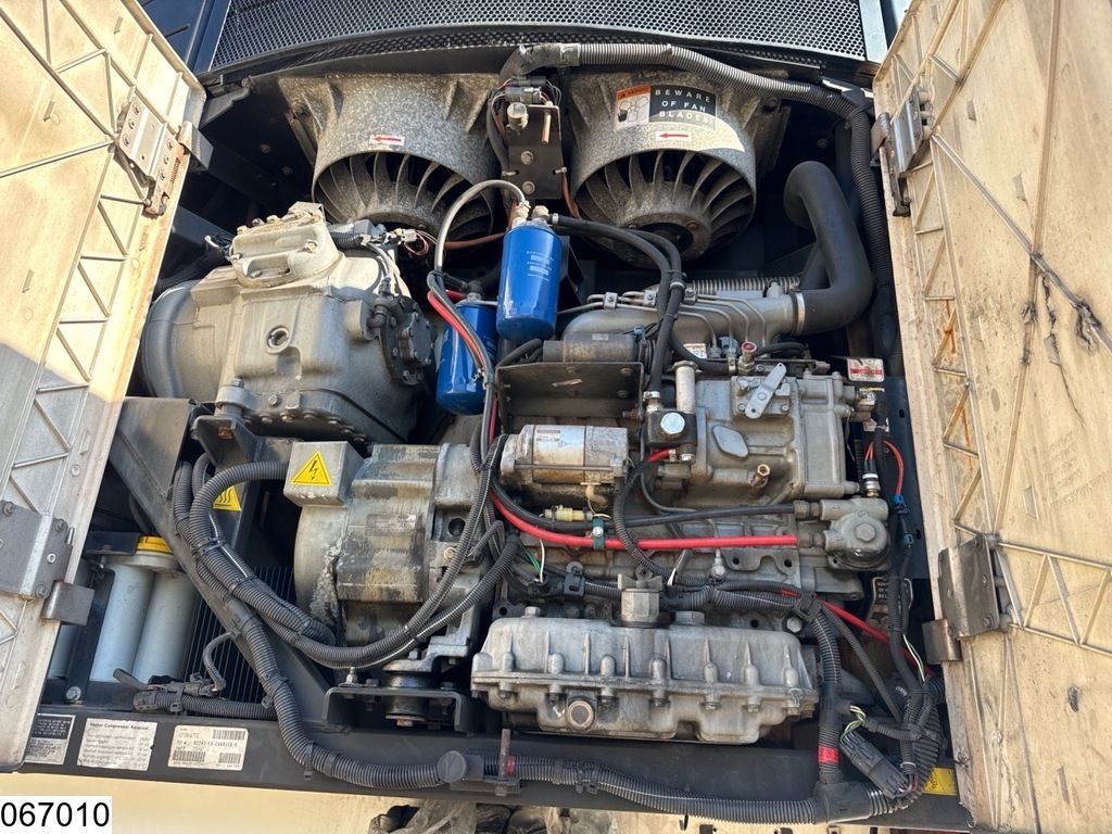 HTF Koel vries Carrier Vector 1800, AMA