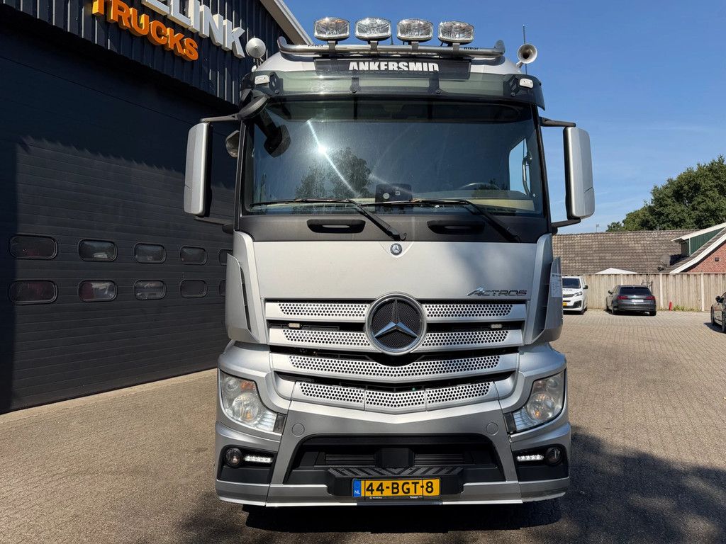 Mercedes-Benz Actros 2142 4X2 Hydraulic NL Truck