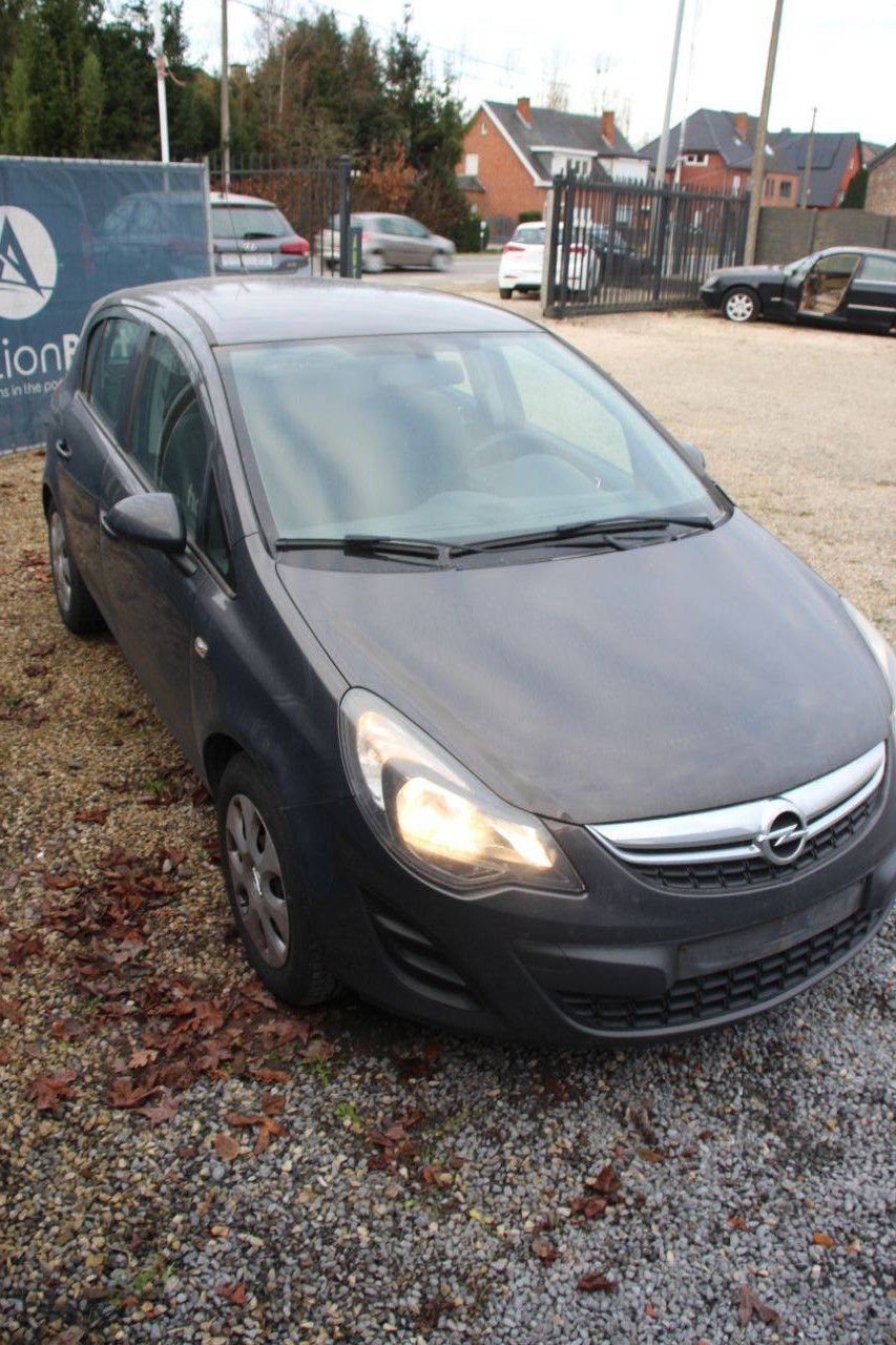 Personenauto Opel Corsa Diesel 2014 (Marge)