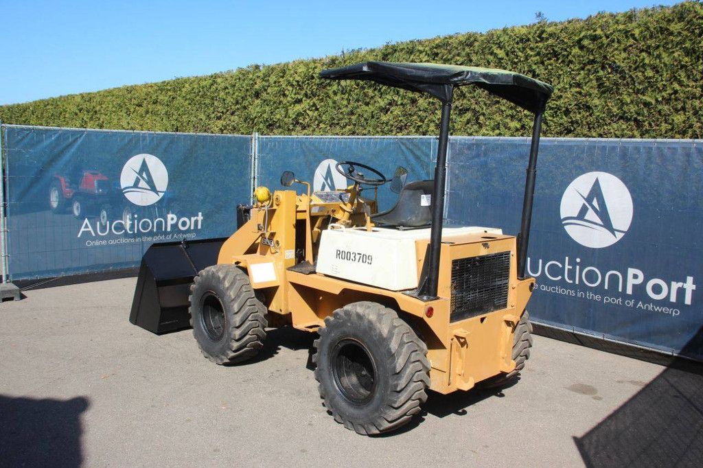 Wheel loader TCM 808 Diesel 28 HP