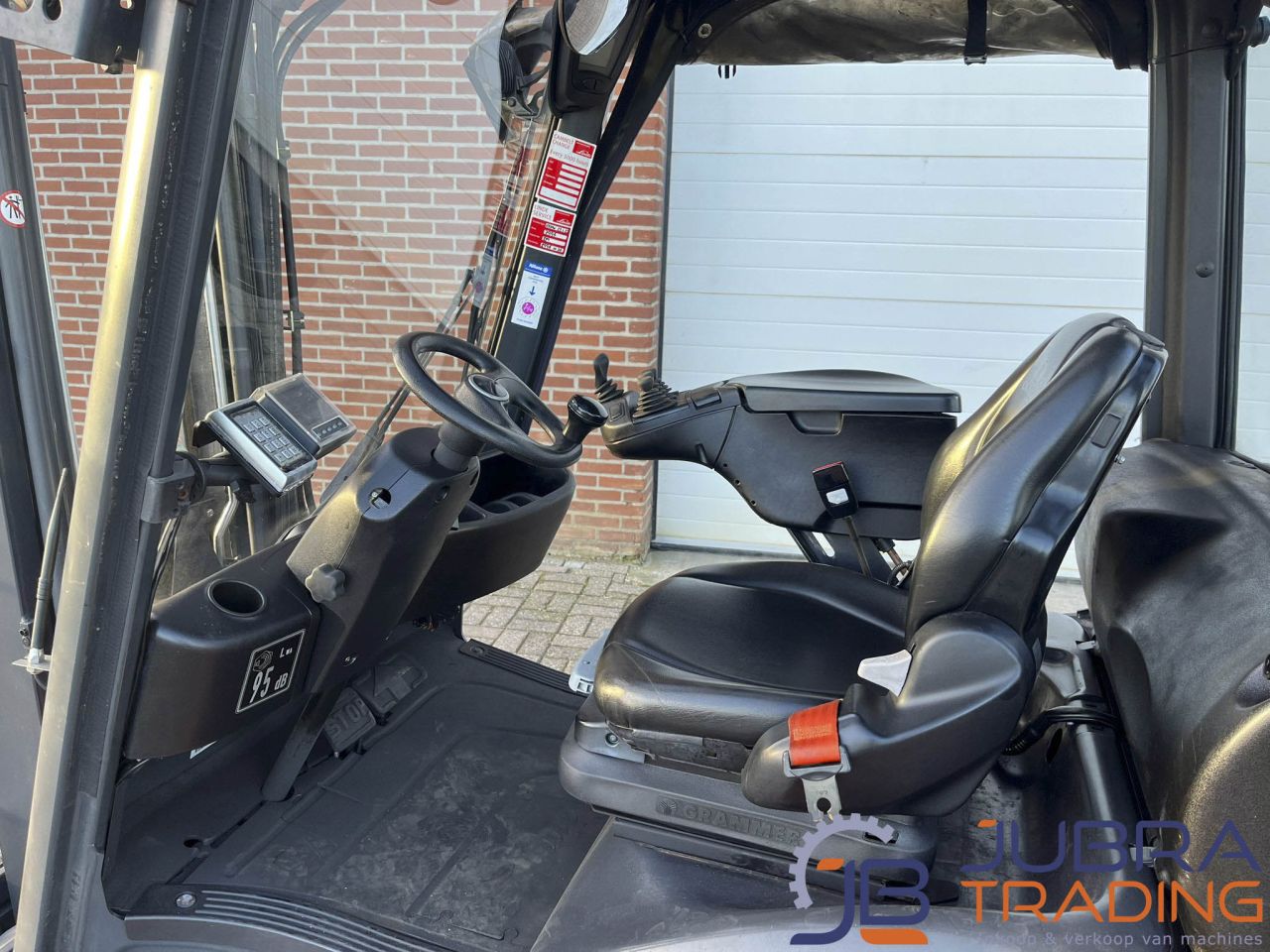 Linde H16T-01 LPG Forklift | 2017 | 8151H | 1.6T | 4.62M