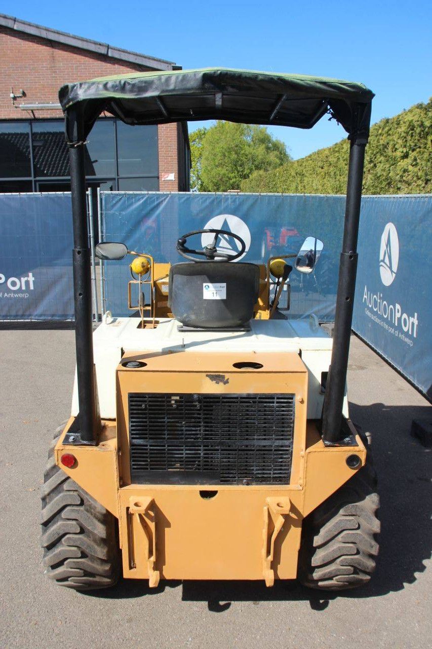 Wheel loader TCM 808 Diesel 28 HP