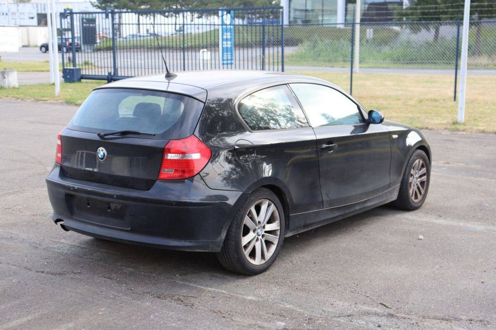 Passenger car BMW 116i Petrol 122 hp 2008