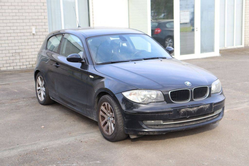 Passenger car BMW 116i Petrol 122 hp 2008