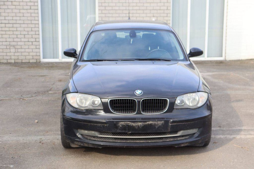 Passenger car BMW 116i Petrol 122 hp 2008