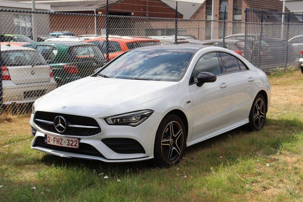 Pkw Mercedes-Benz CLA 250e EQ Power Benzin/Elektro Plug-in-Hybrid 160 PS 2020 (Marge)