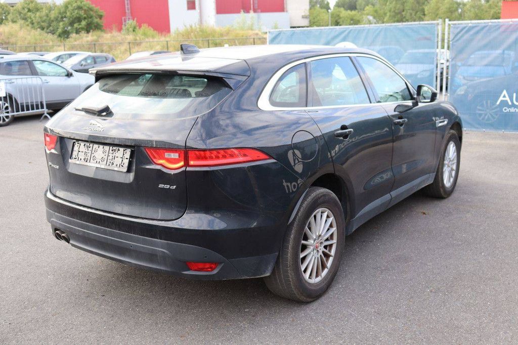 SUV Jaguar F-Pace Diesel 180hp 2018 (Margin)