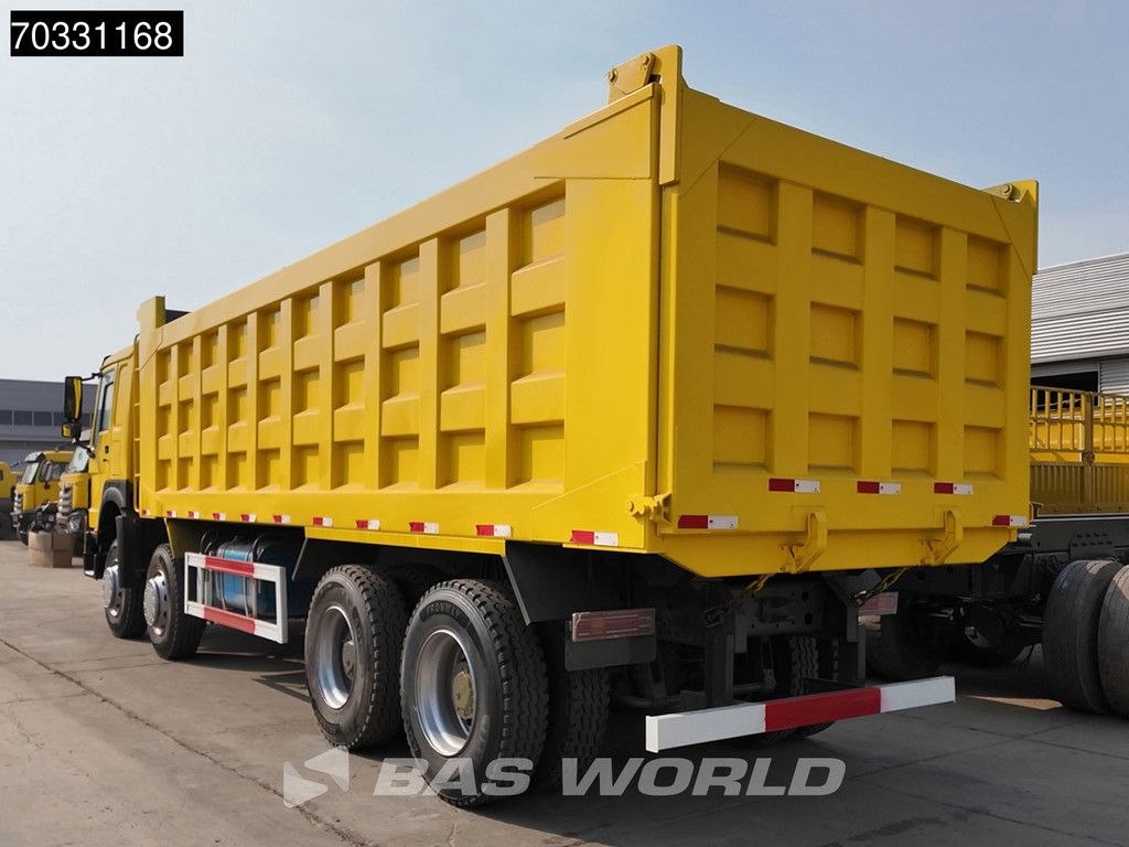 Sinotruk HOWO 371 8X4 Refurbished! 80T Full steel Airco Manual Euro 2