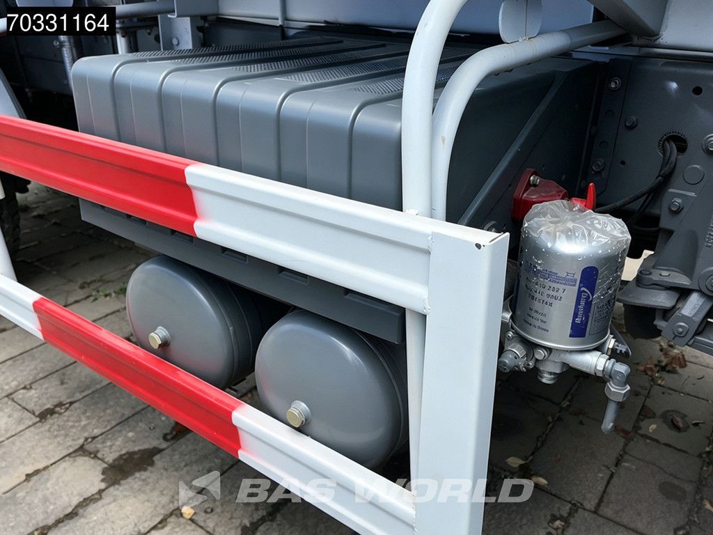 Sinotruk HOWO 371 6X4 Refurbished! Full steel Manual 20.000L water capacity Airco Euro 2