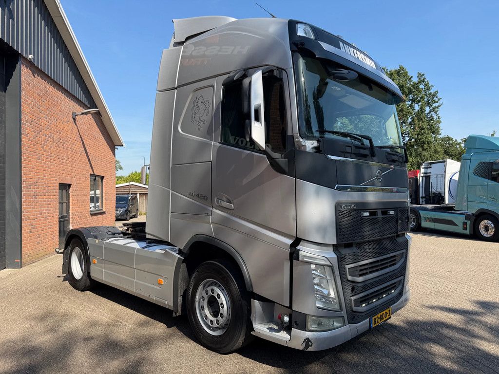 Volvo FH 420 4X2 Globetrotter Hydraulic NL Truck