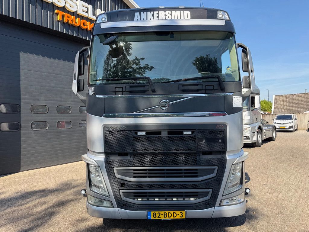 Volvo FH 420 4X2 Globetrotter Hydraulic NL Truck
